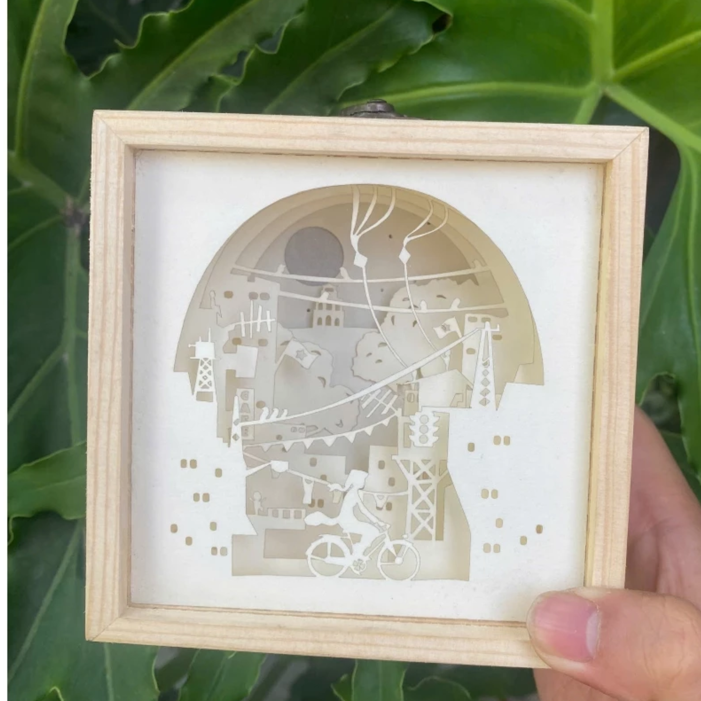 Personalized Couple 3D Paper Cut Shadow Box LED Light – Custom Family Name & Special Message