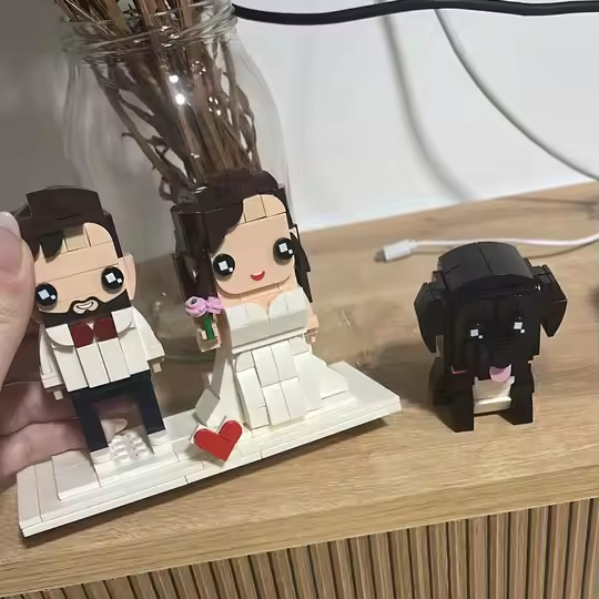 Custom Brick Figure from Photo – Boss & Pet